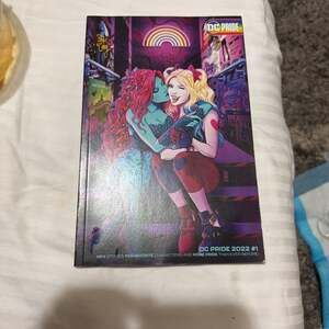 DC Pride 2022 #1 Comic Book - Harley Quinn & Poison Ivy Cover - Fan Favorite Cha